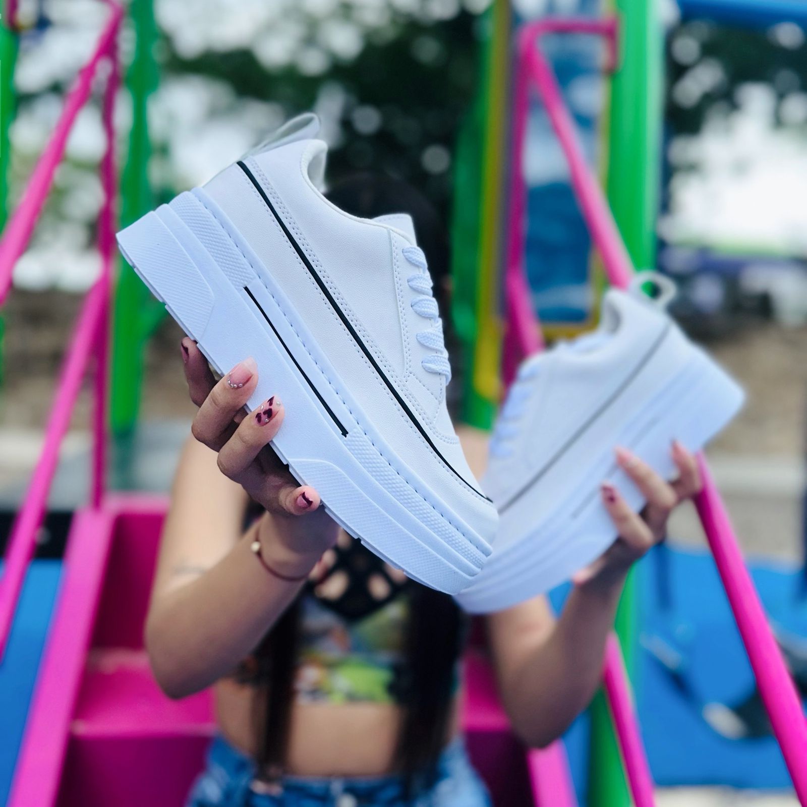 Vista 4 de Premium Bolichero Plataforma Dama - Tallas: 38, Color: Blanco AnimalPrint